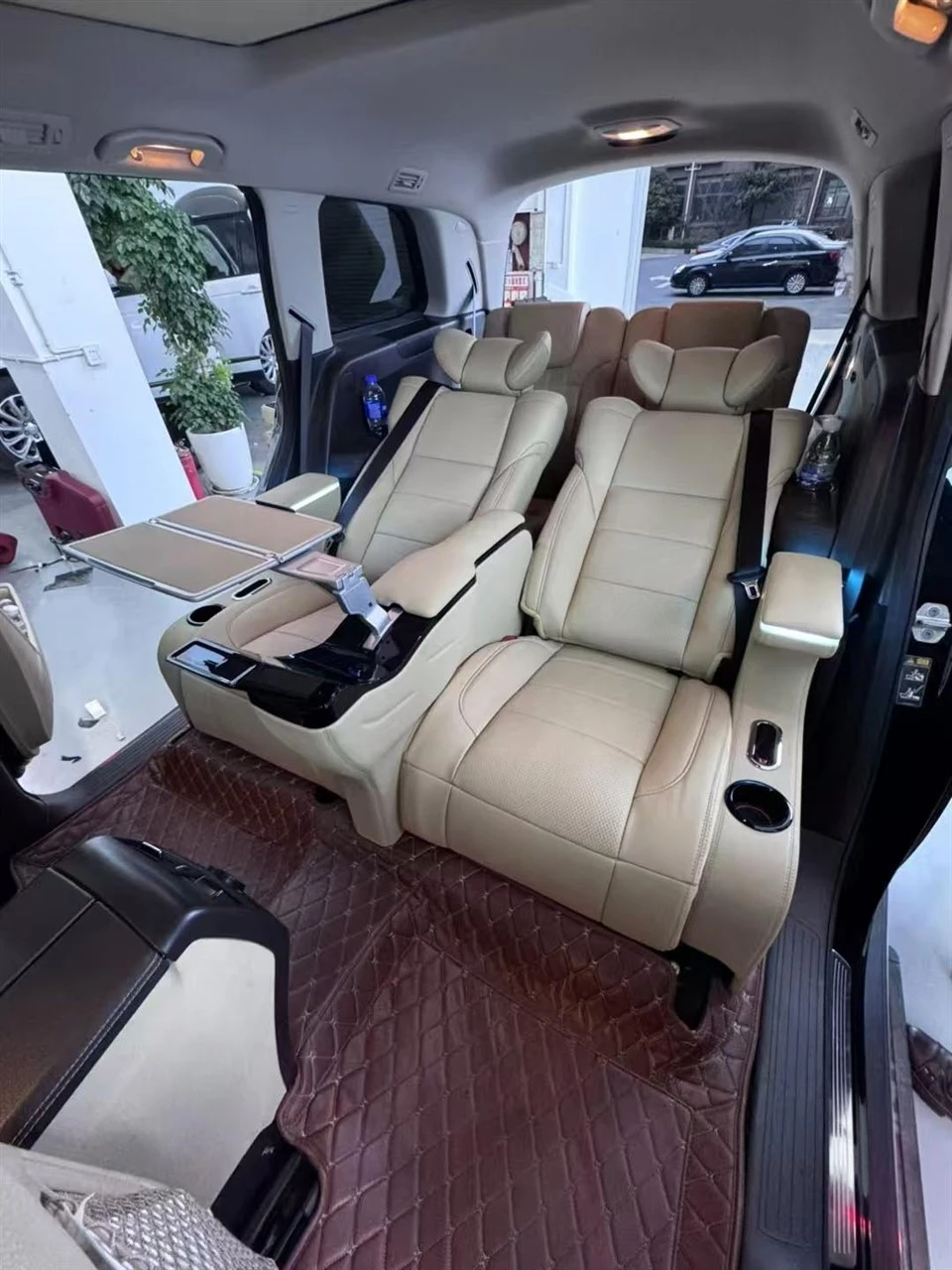 Sequoia Modified Luxury Seat